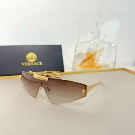 Picture of Versace Sunglasses _SKUfw55237976fw
